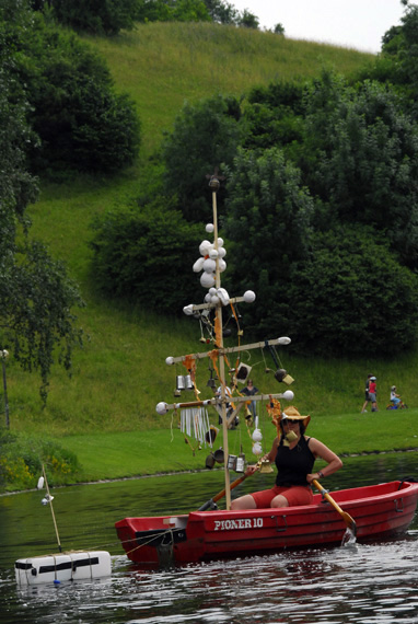 Die erste M&uuml;nchner See-Triennale f&uuml;r Performance-Kunst: Judith Egger