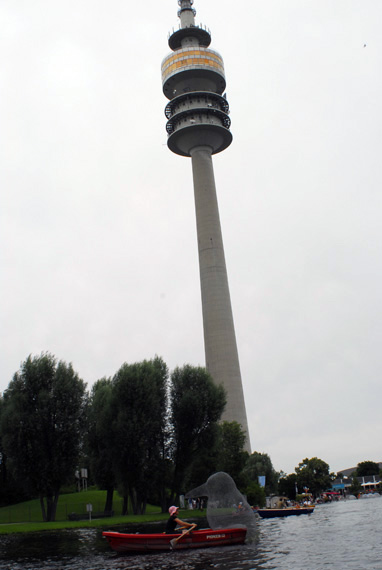 Die erste M&uuml;nchner See-Triennale f&uuml;r Performance-Kunst: Katharina Weish&auml;upl
