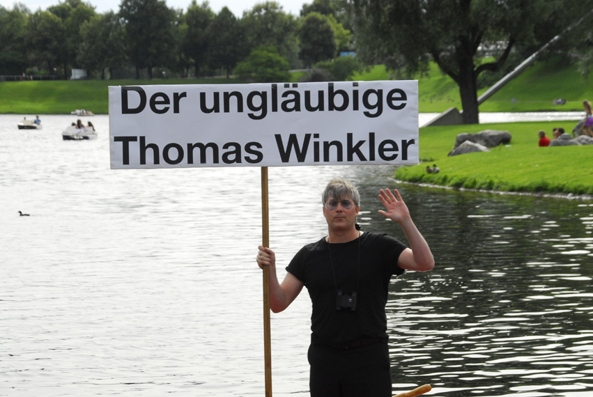 Die erste M&uuml;nchner See-Triennale f&uuml;r Performance-Kunst: Thomas Winkler